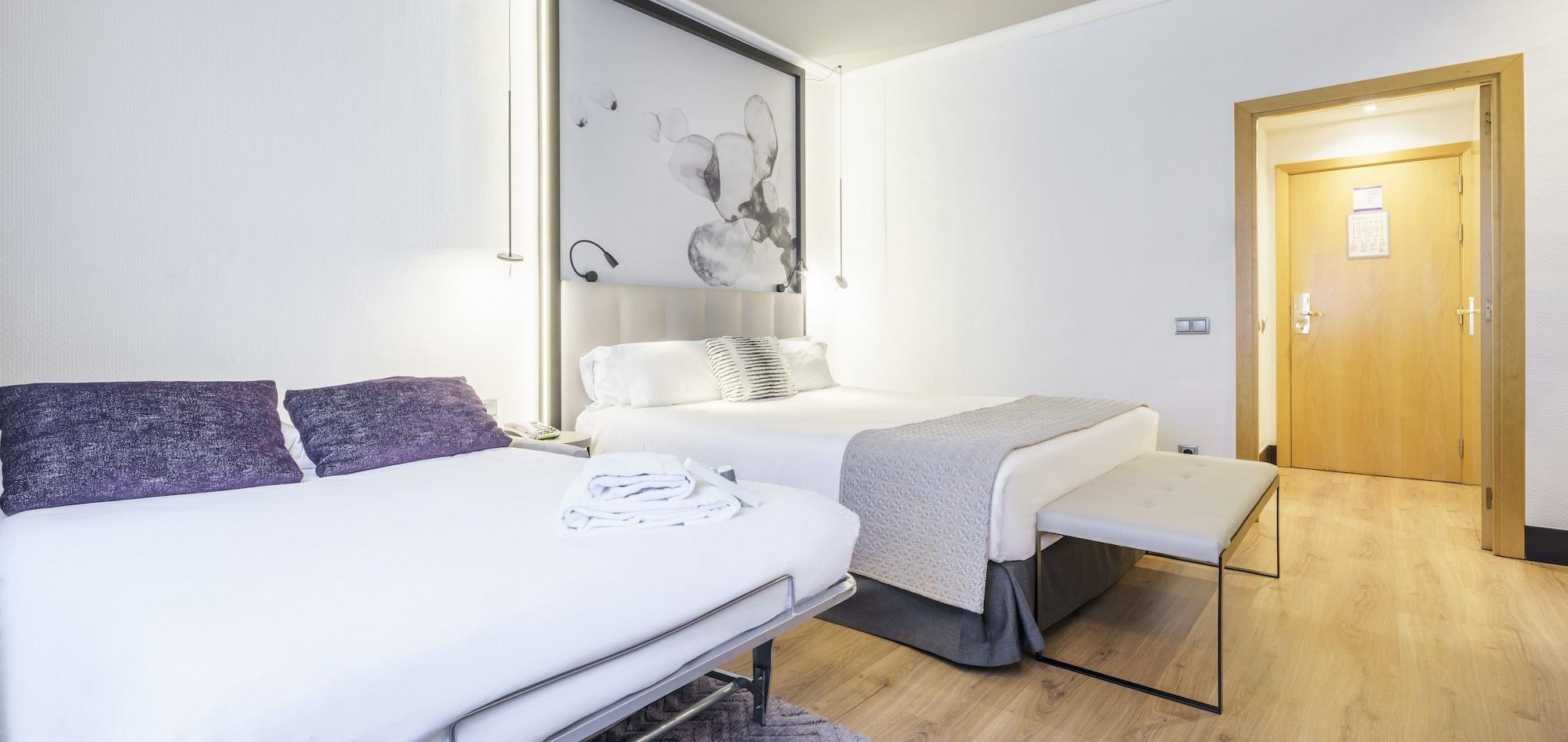 Hotel Ilunion Bilbao Buitenkant foto